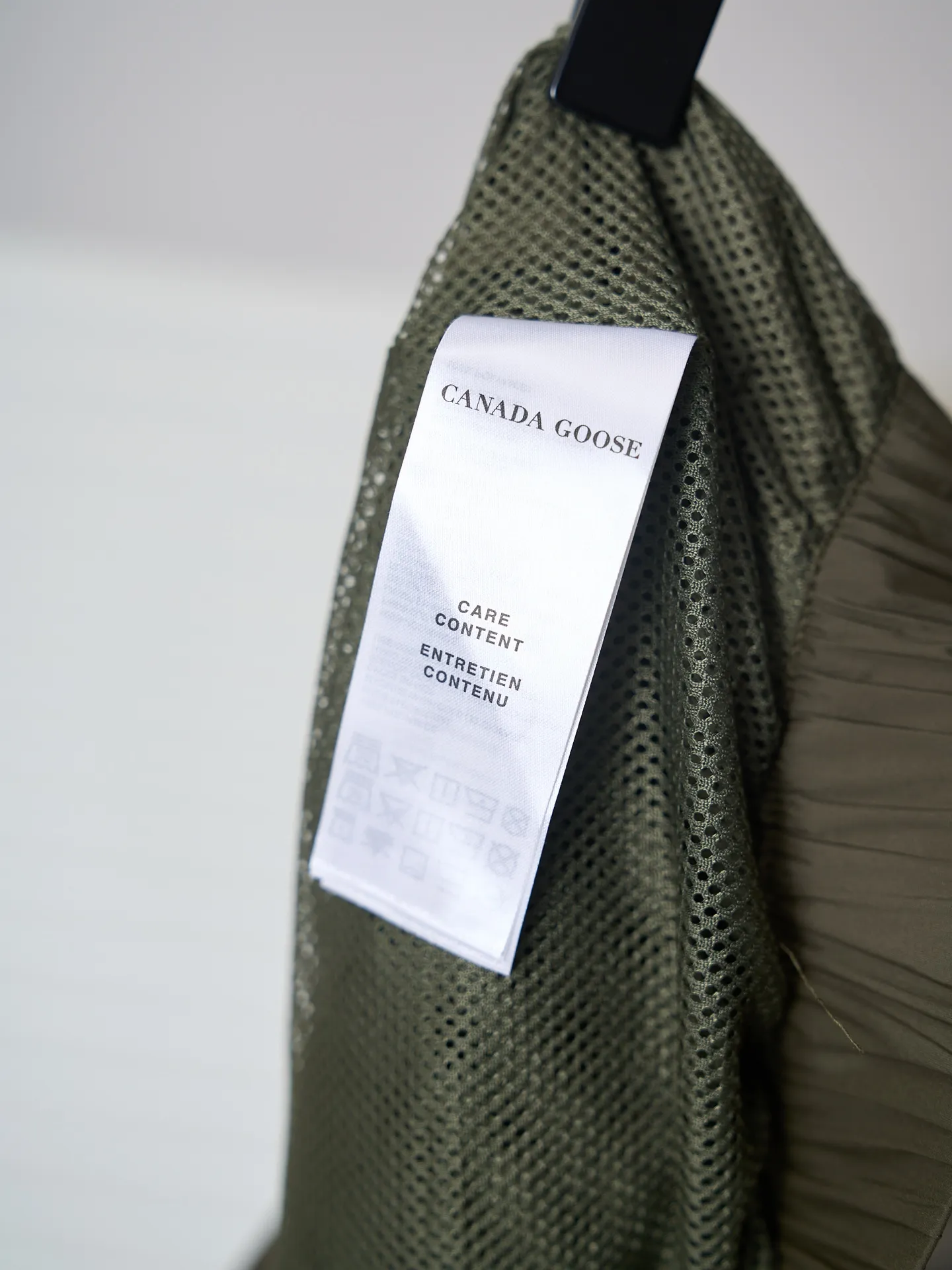 【 】Canada Goose/ 【In Stock】S M L XL ： ， ， ， ， ， ， 、 ， 。 ： ， ， ， 。 ： 3D ， 12 /cm²， 、 、 ， ； ， 。 ： ， 5mm ， 25% Rebound ， ， 。 5cm， ， ， 。 ： ， ， ， 。 ， ， ， ， 。